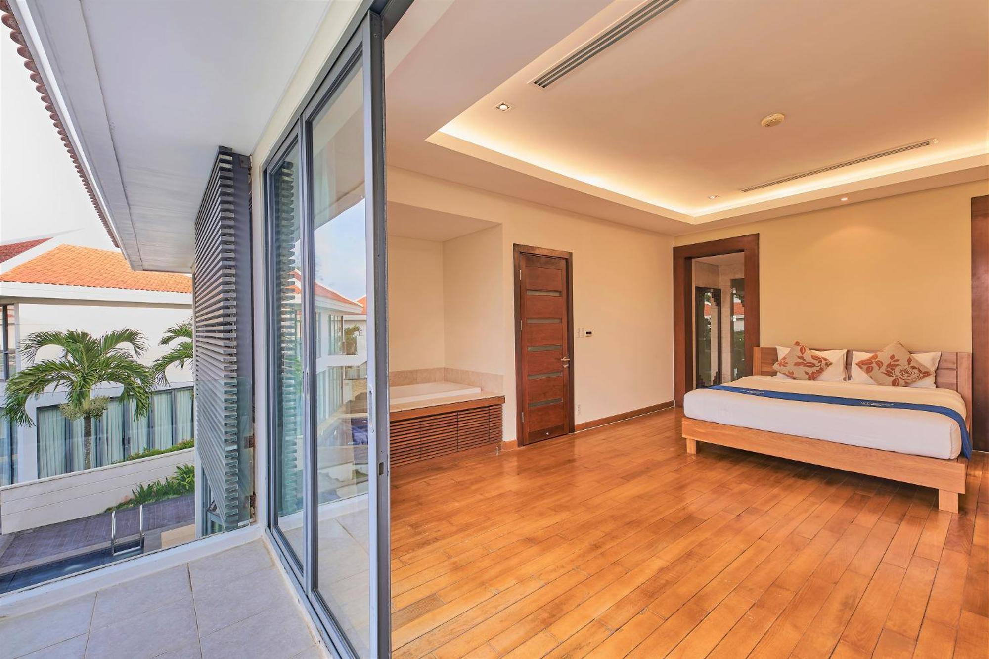 Luxury Dana Beach Resort & Spa 岘港 外观 照片