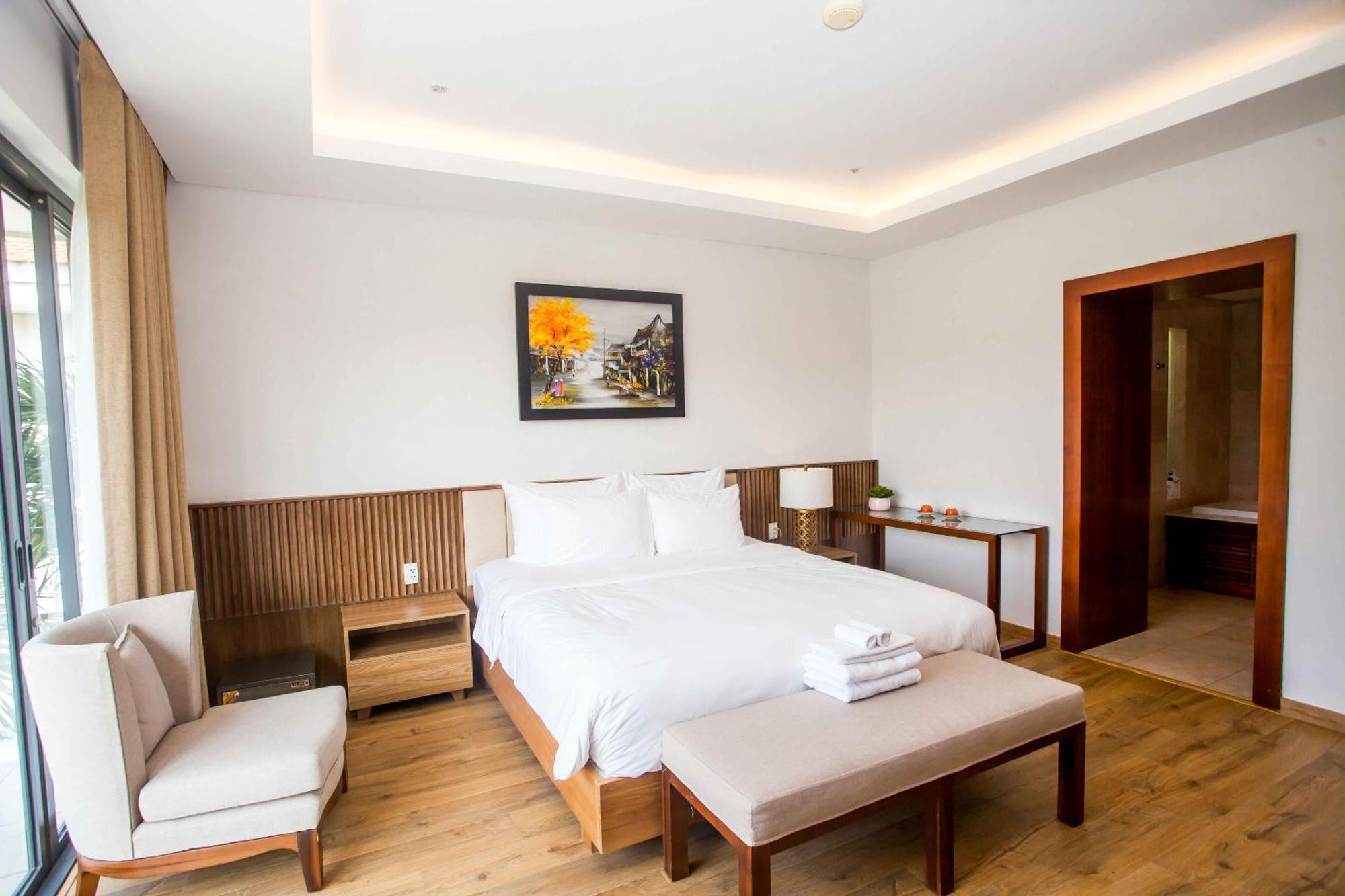 Luxury Dana Beach Resort & Spa 岘港 客房 照片